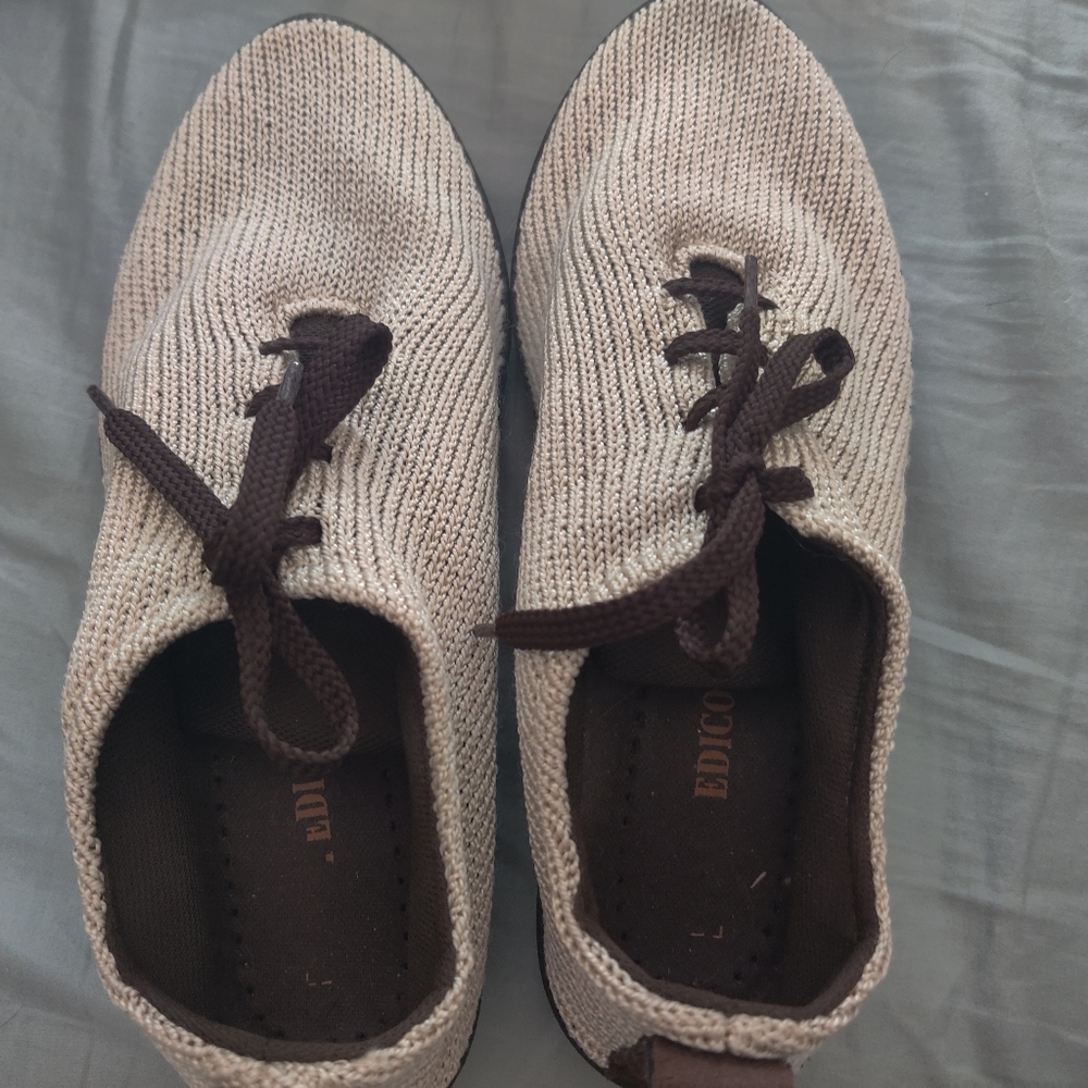 Arcopedico knit shoes women's